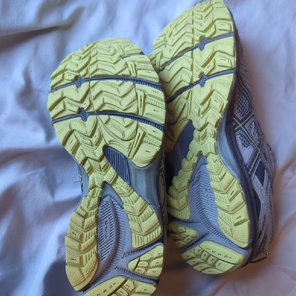 Gray and Yellow AsisShoes - Picture 4 of 6